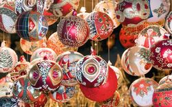 Christbaumkugeln rot